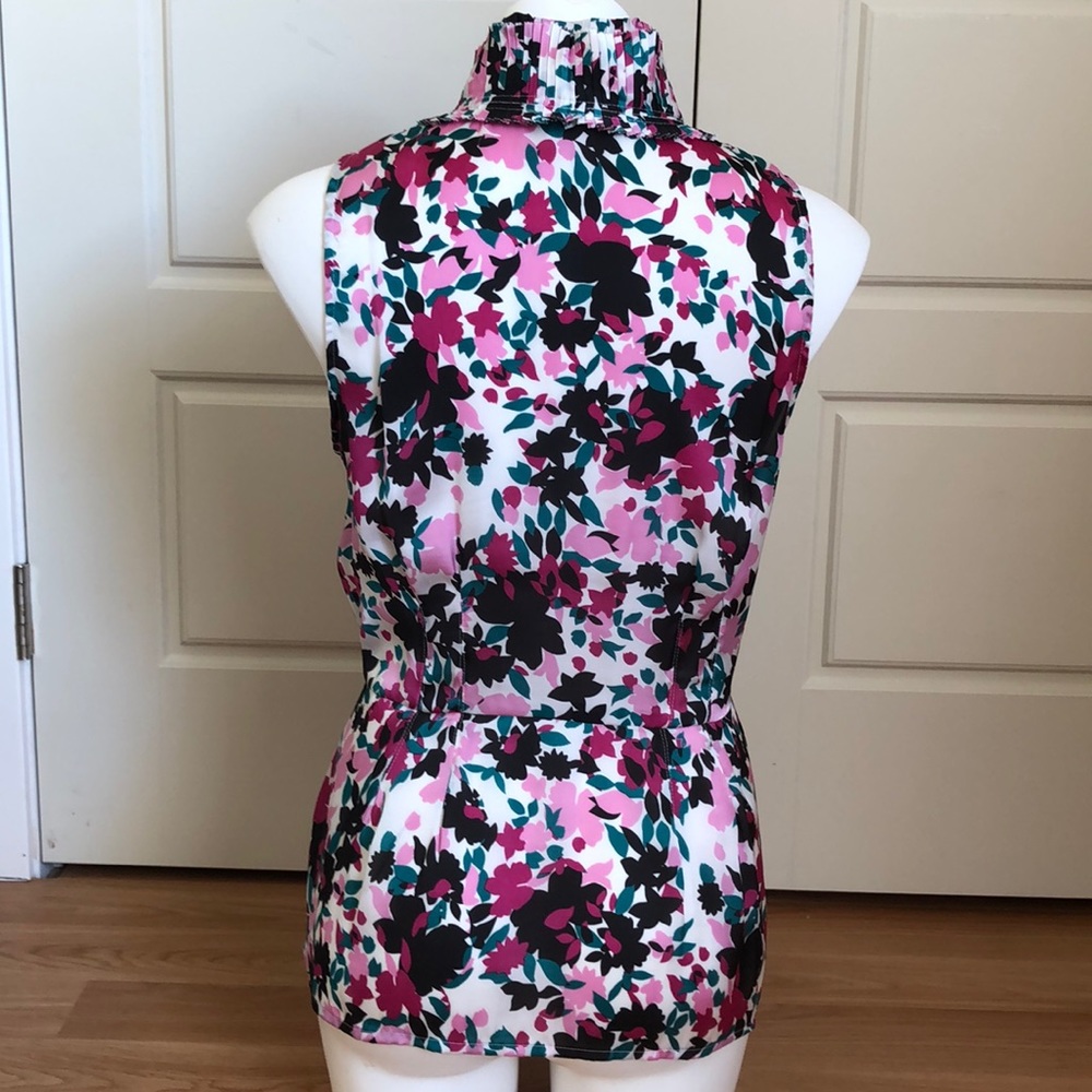 Floral Top - Picture 5 of 9